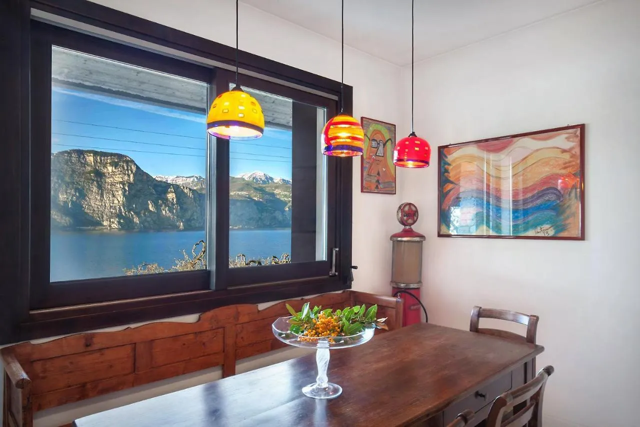 Villa Dismero-Un Oasi Di Lusso E Privacy ブレンゾーネ
