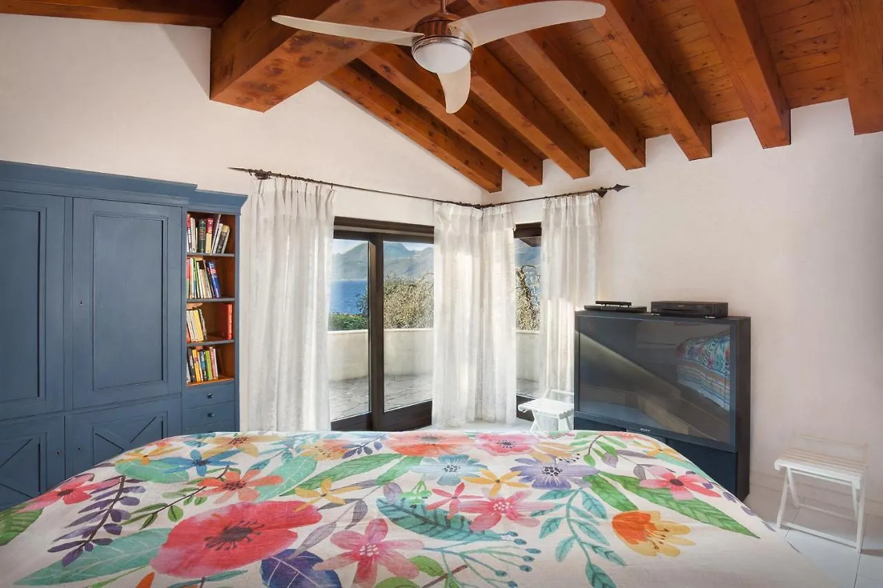 Villa Dismero-Un Oasi Di Lusso E Privacy ブレンゾーネ